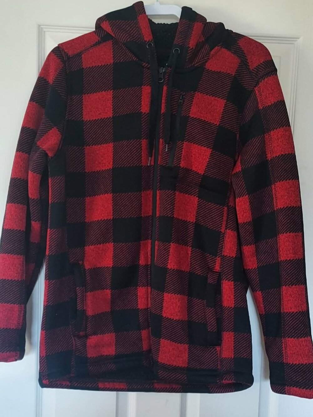 Urban Pipeline Sherpa lined full zip jacket/hoodie Size M/men's - red & black